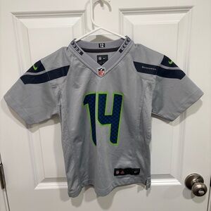 Nike NFL Seattle Seahawks DK Metcalf Grey Football Jersey Boys U.S. Large